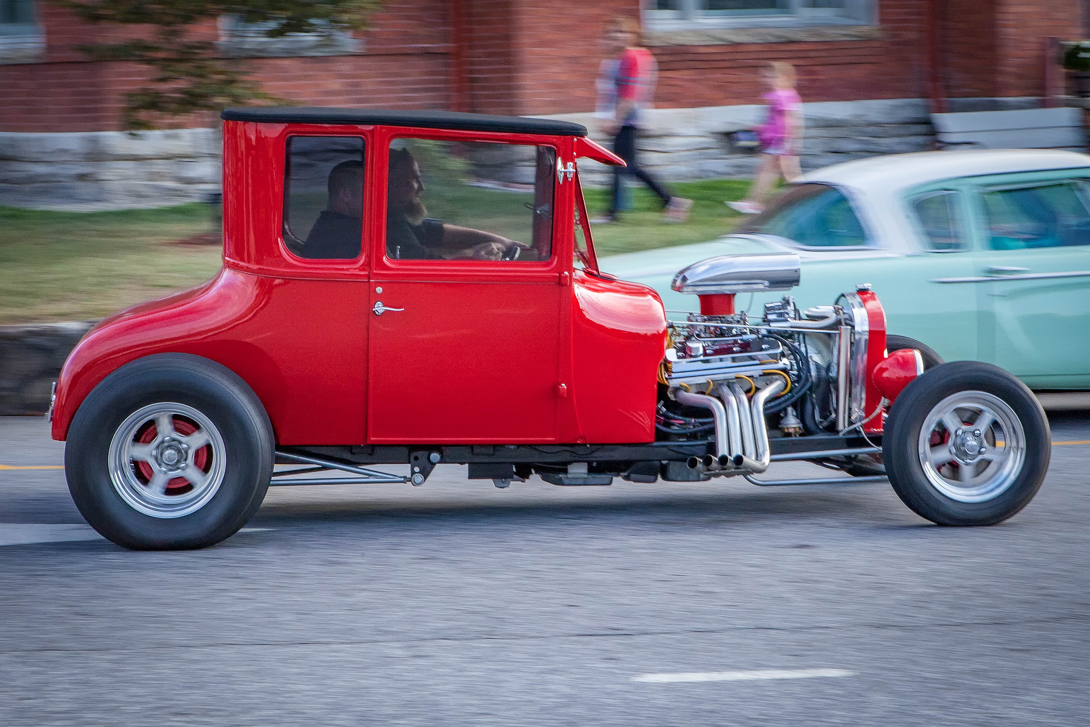 red ride in car